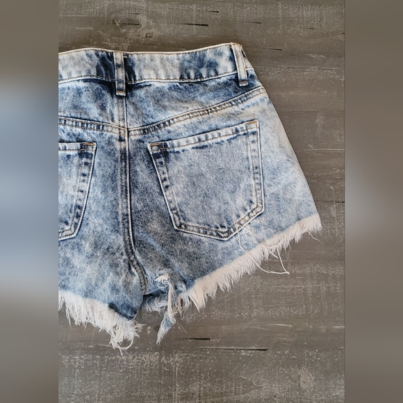 P A C S U N Hi-Rise Festival Acid Wash Raw Hem Jean Shorts Size 24 - Picture 9 of 13